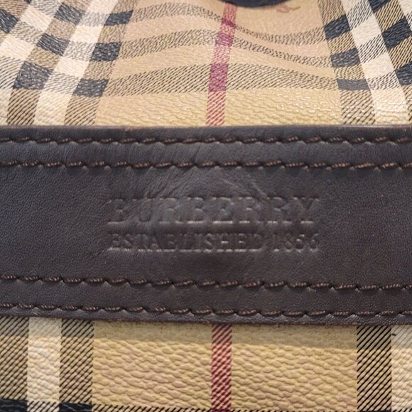 RARE*BURBERRY* NOVA CHECK*UNISEX*LARGE CROSSBODY WITH ADJUSTABLE STRAP - Picture 8 of 16